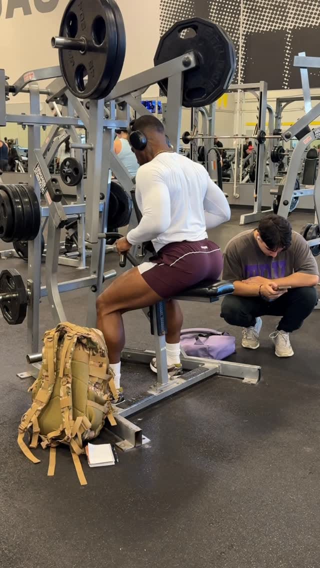 Post 4 by B R A X T O N on Instagram (video)