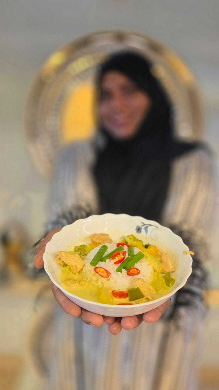Post 8 by Salma Kausar on Instagram (video)