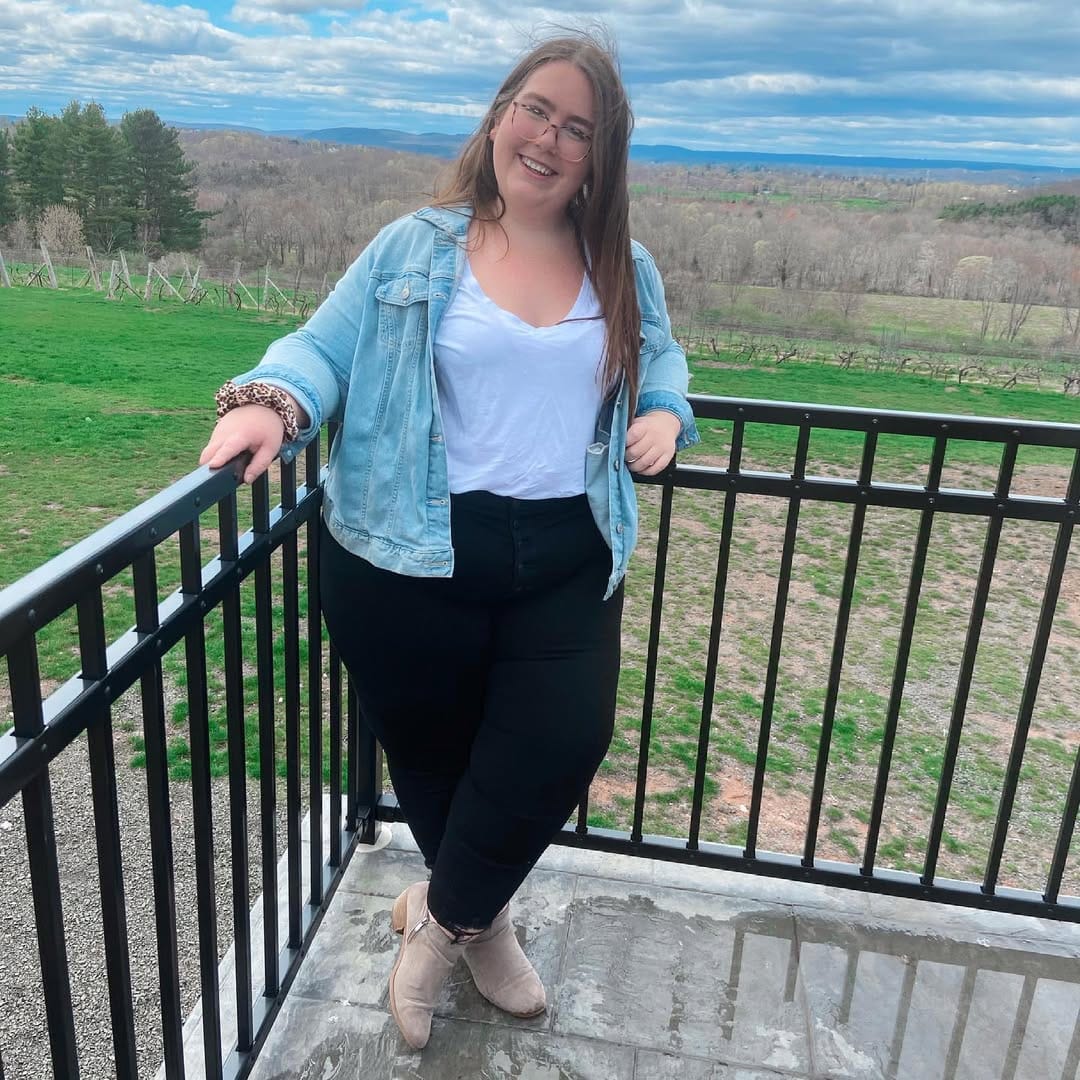 Post 3 by Jessica🌻•Plus Size Fashion• on Instagram (image)