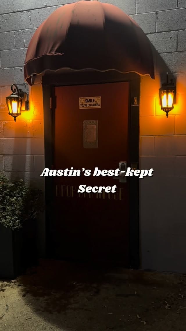 Post 4 by Taylor Dixon | AUSTIN TEXAS INFLUENCER on Instagram (video)