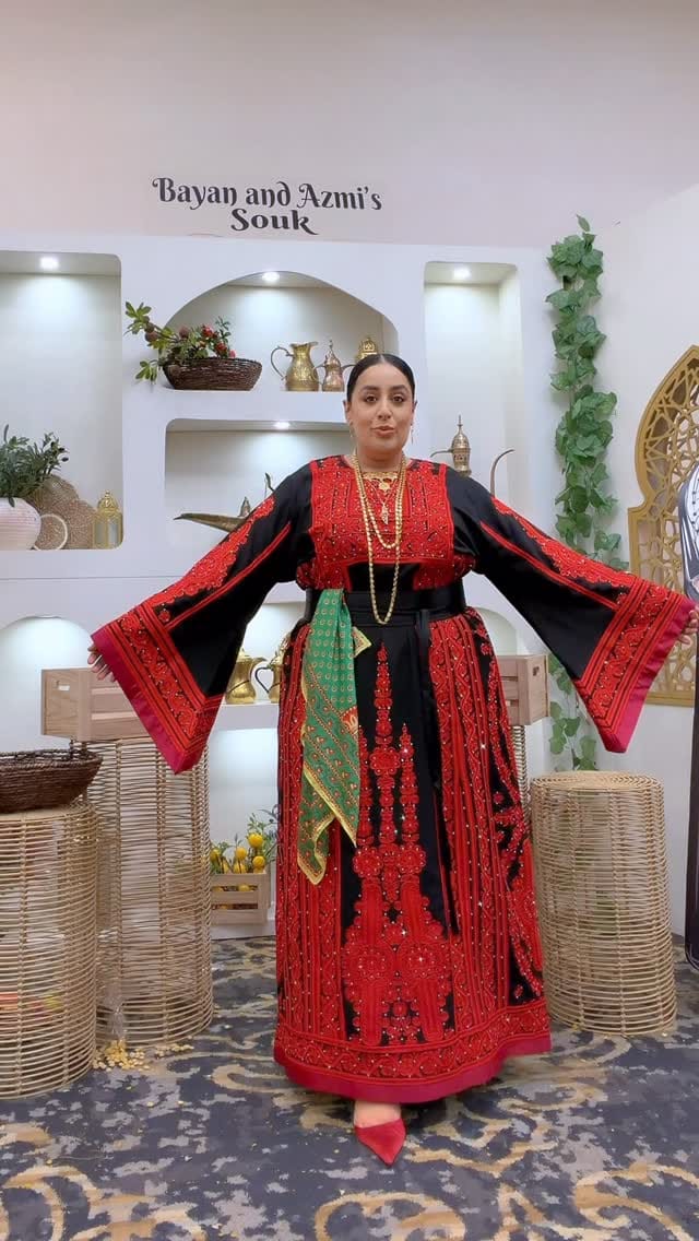 Post 2 by Summar | Fashion | Stylist | Influencer on Instagram (video)