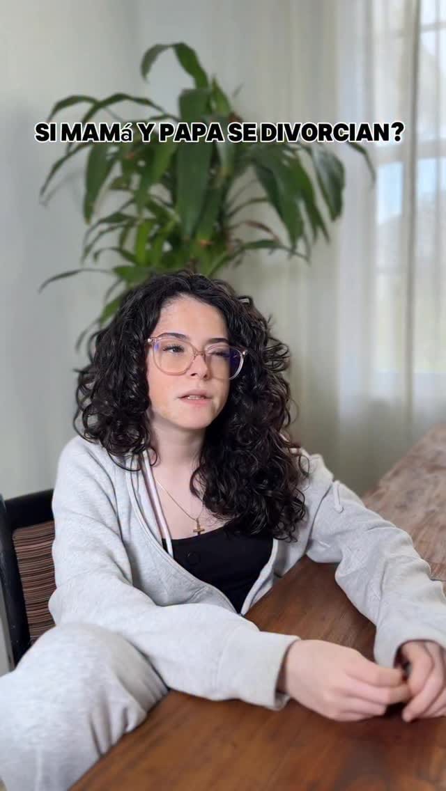 Post 2 by LafamiliaPerez on Instagram (video)