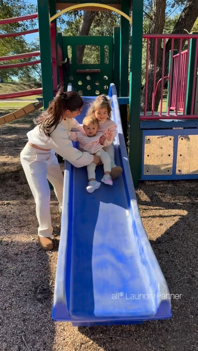 Post 4 by April Marie on Instagram (video)