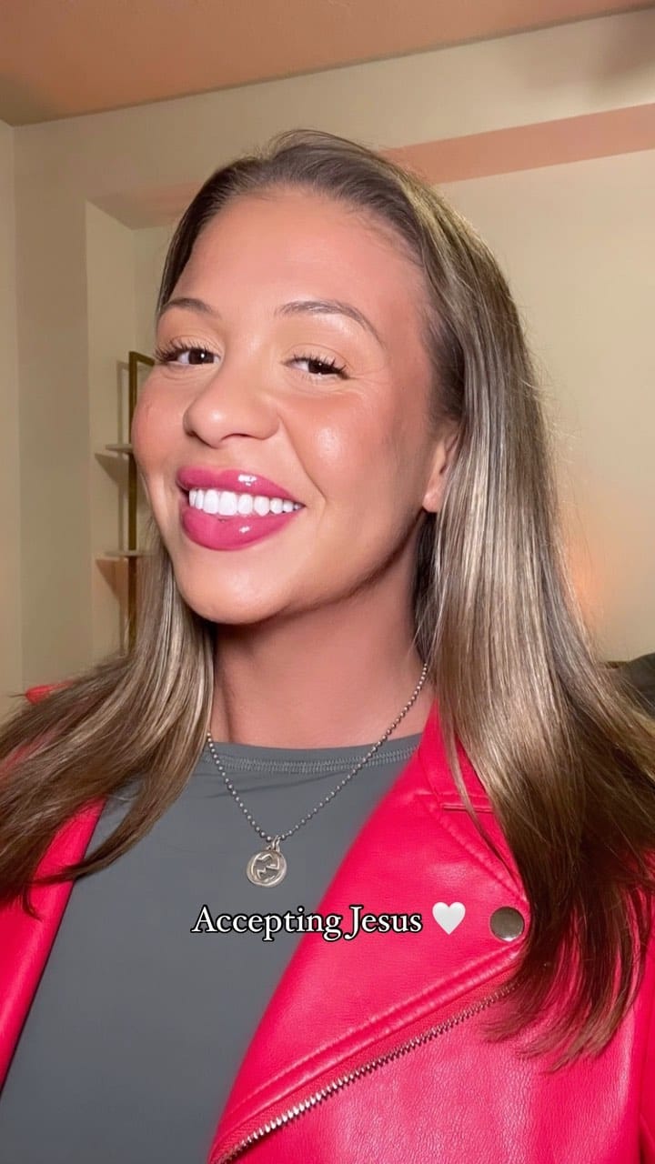 Post 10 by Sarah Darrell on Instagram (video)