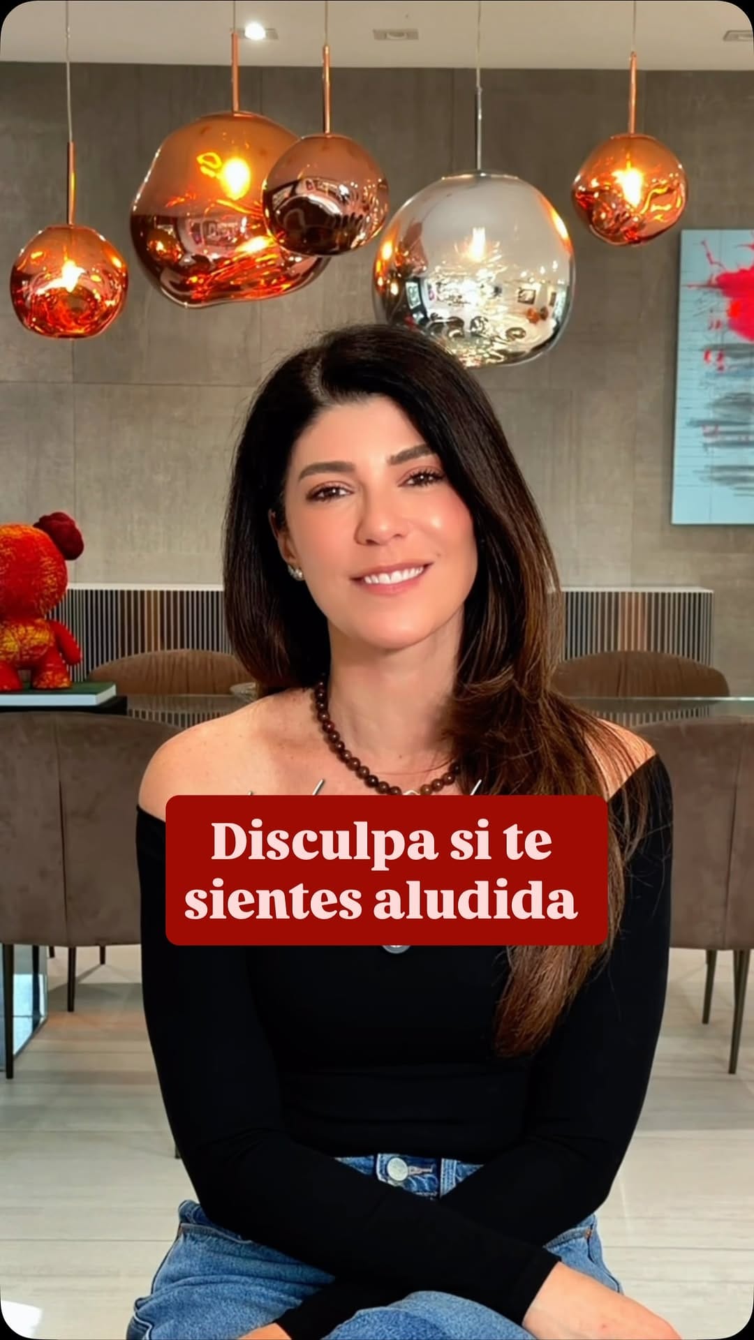Post 10 by Anabelle Blum  / Latina Content Creator on Instagram (video)
