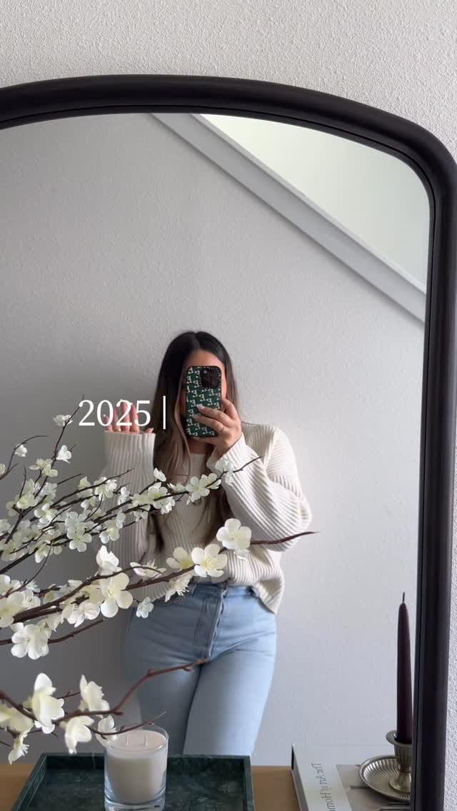 Post 9 by Erika Marin on Instagram (video)