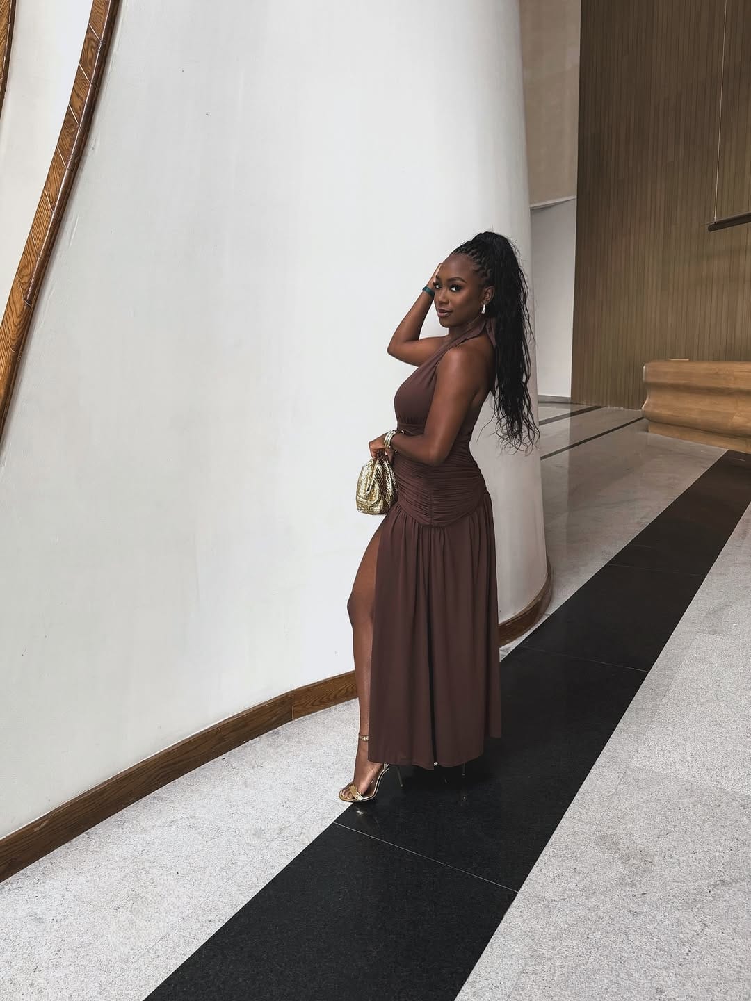 Post 4 by Lauren Nicely on Instagram (carousel)