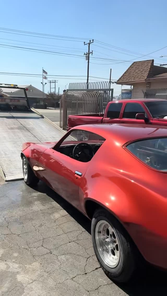 Post 3 by 🌴California Rollin🌴 on Instagram (video)