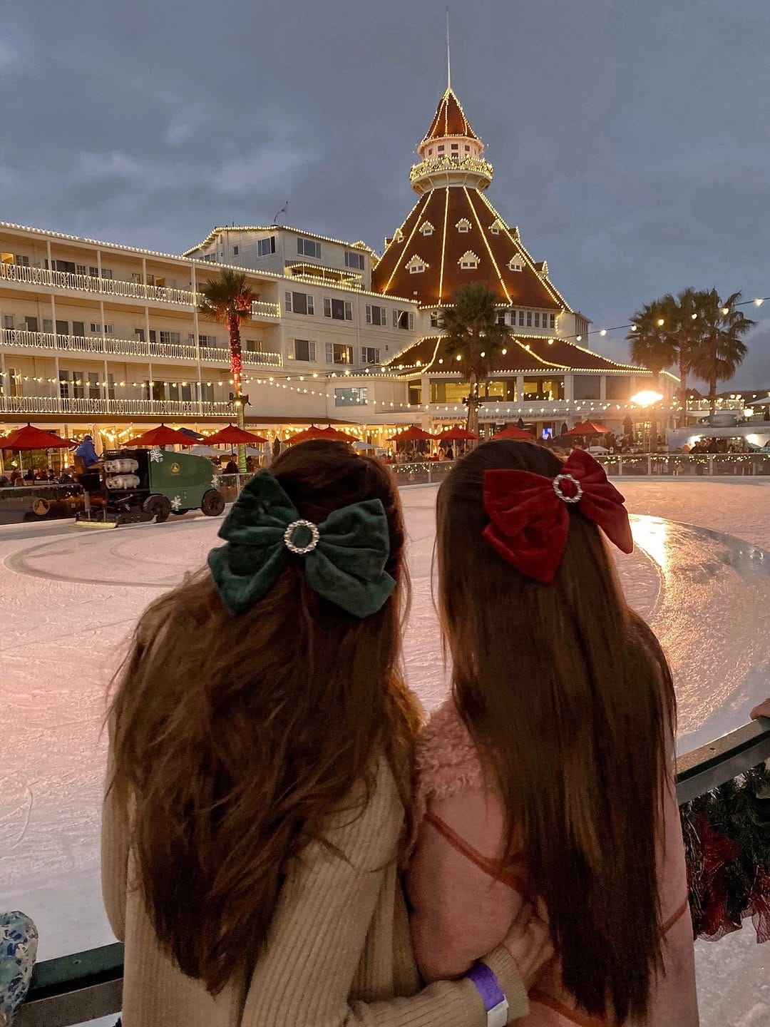 Post 3 by Marissa Daly & Meredith Daly on Instagram (carousel)
