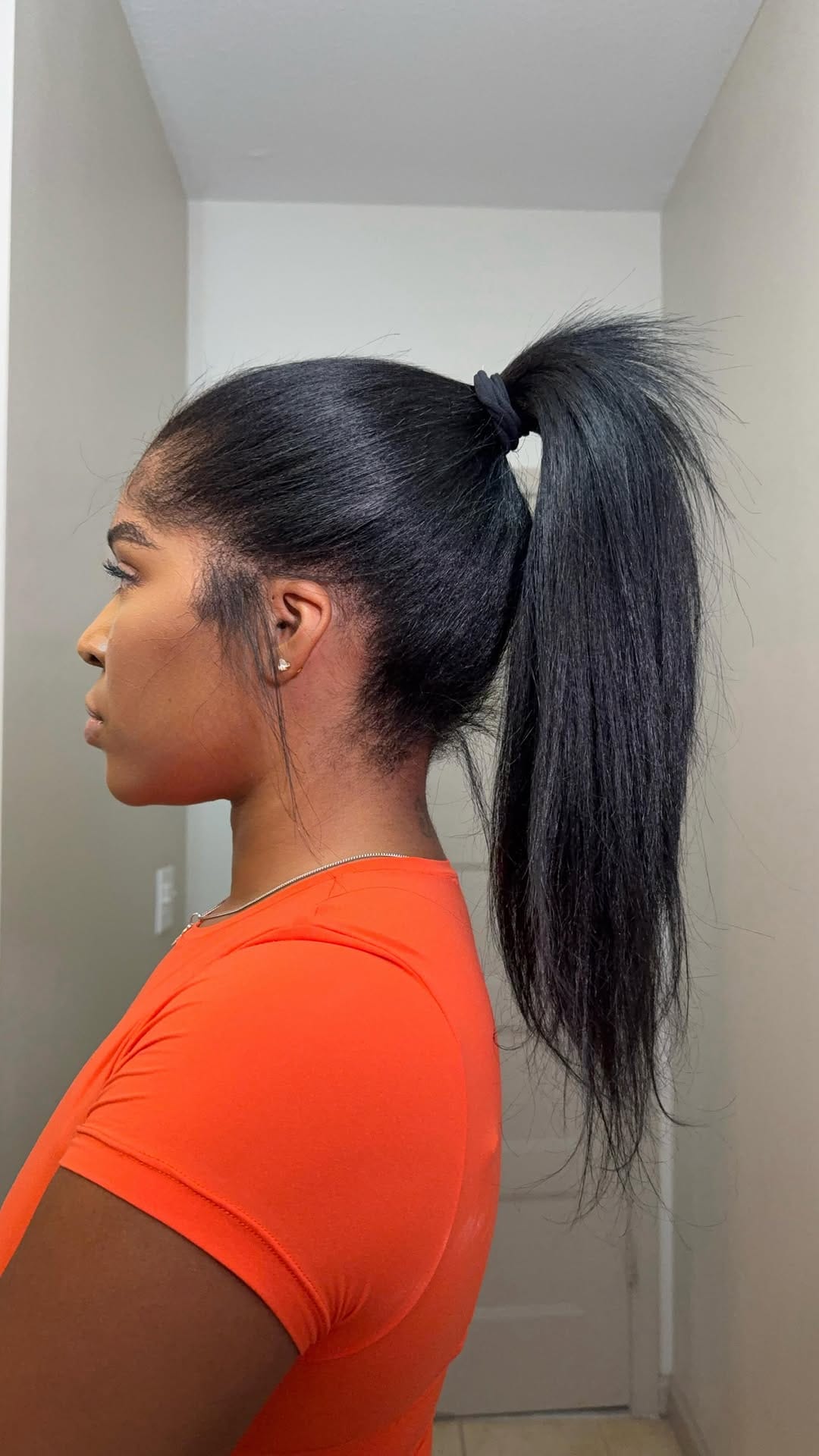 Post 2 by L A K I A S T A R on Instagram (video)