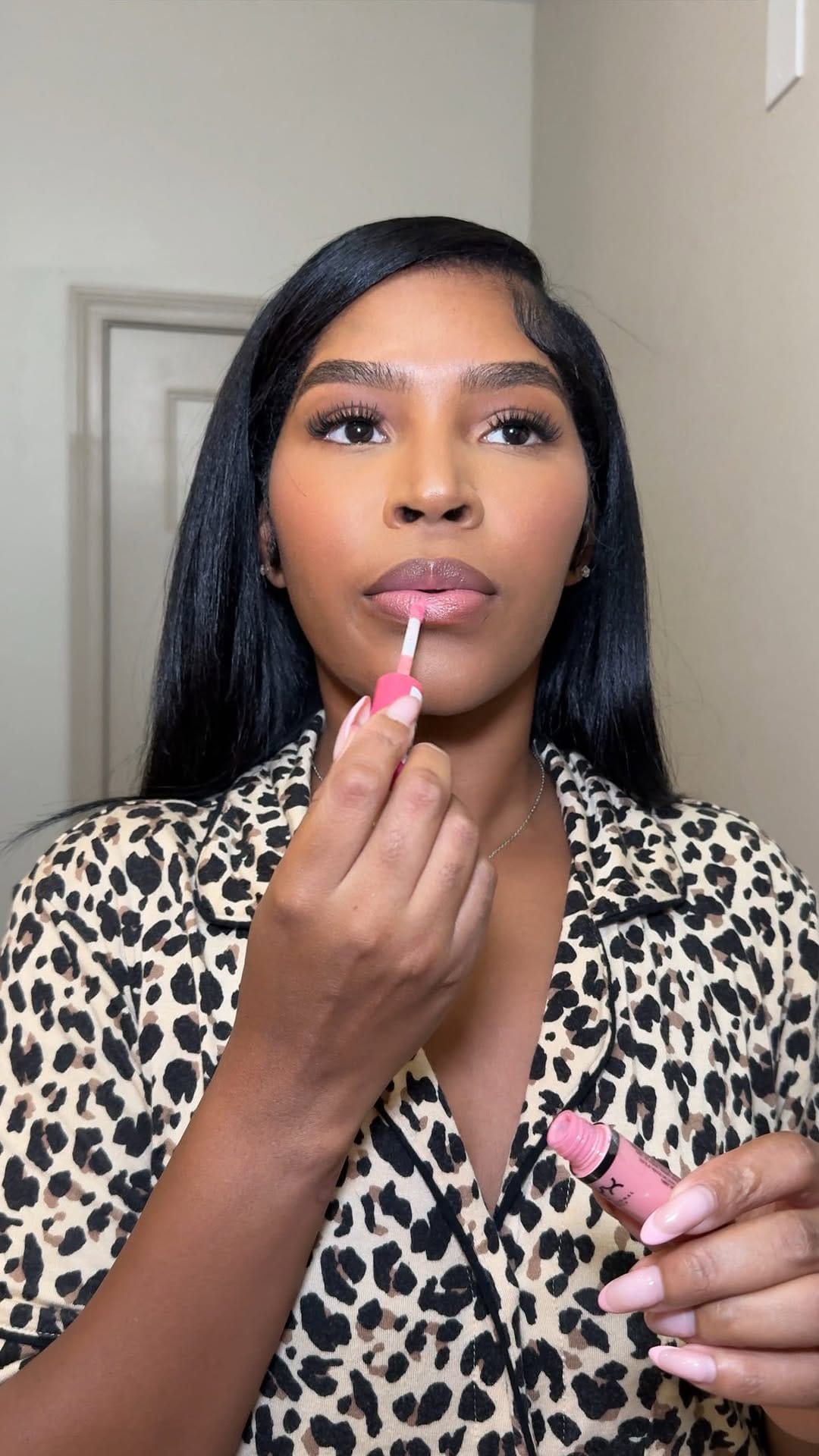 Post 6 by L A K I A S T A R on Instagram (video)