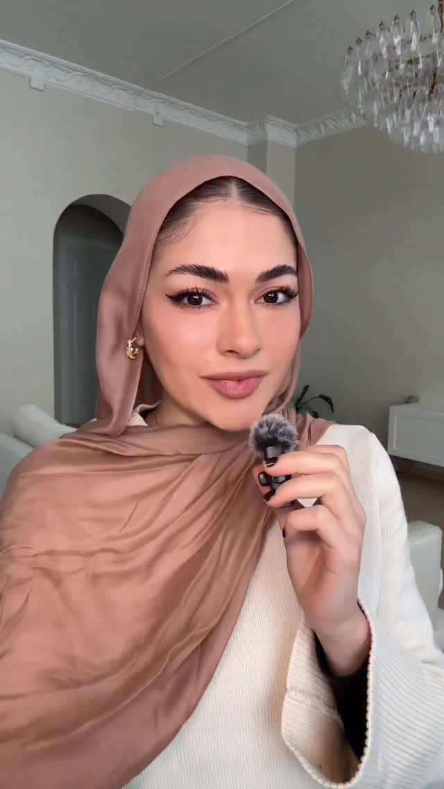 Post 4 by Ari Villanueva on Instagram (video)