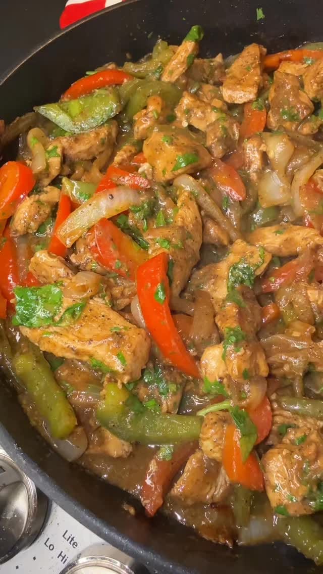 Post 4 by CookingWithRyam on Instagram (video)