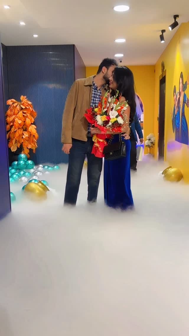 Post 2 by Roop Ganguly Mukherjee on Instagram (video)