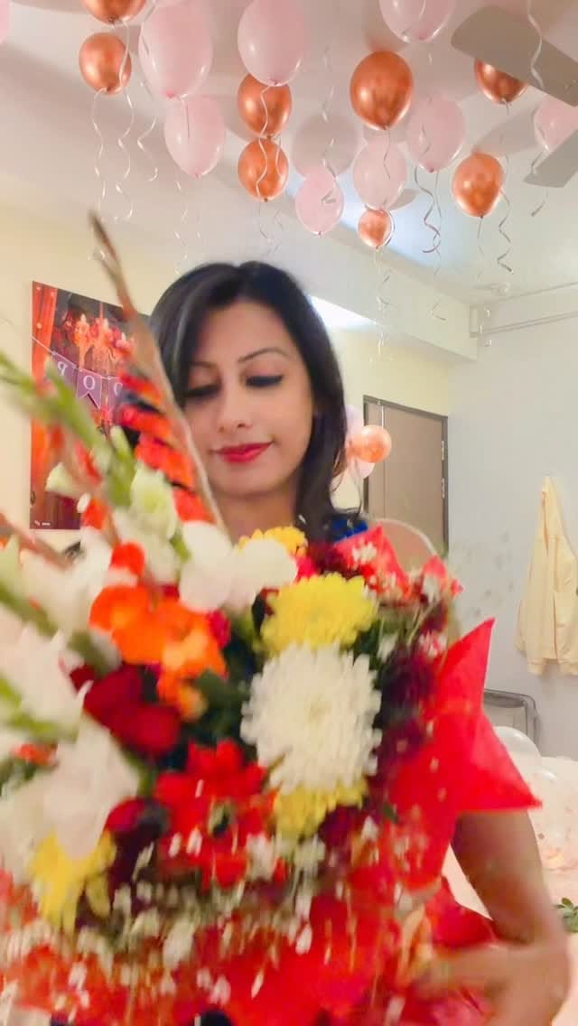 Post 4 by Roop Ganguly Mukherjee on Instagram (video)