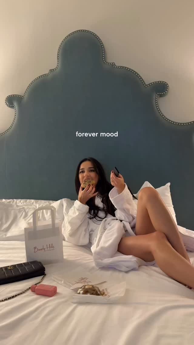 Post 9 by Alyssa Nicole Nelson on Instagram (video)
