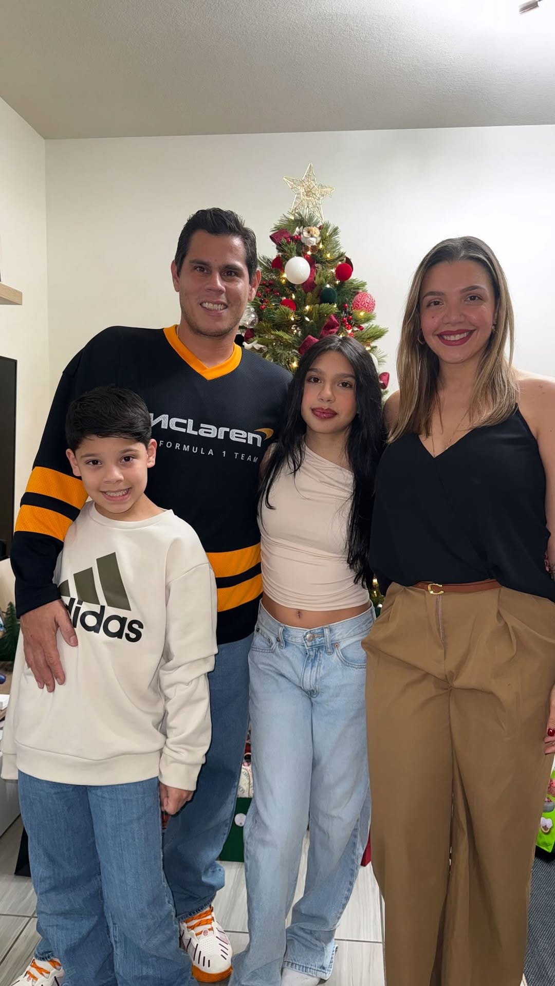 Post 6 by Reyna Villalobos on Instagram (video)
