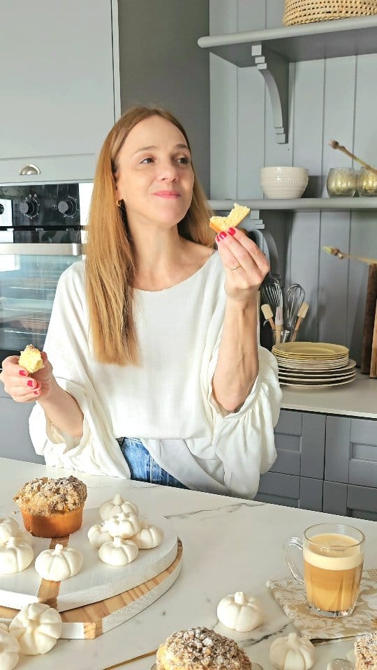 Post 9 by Virginia Sar on Instagram (video)