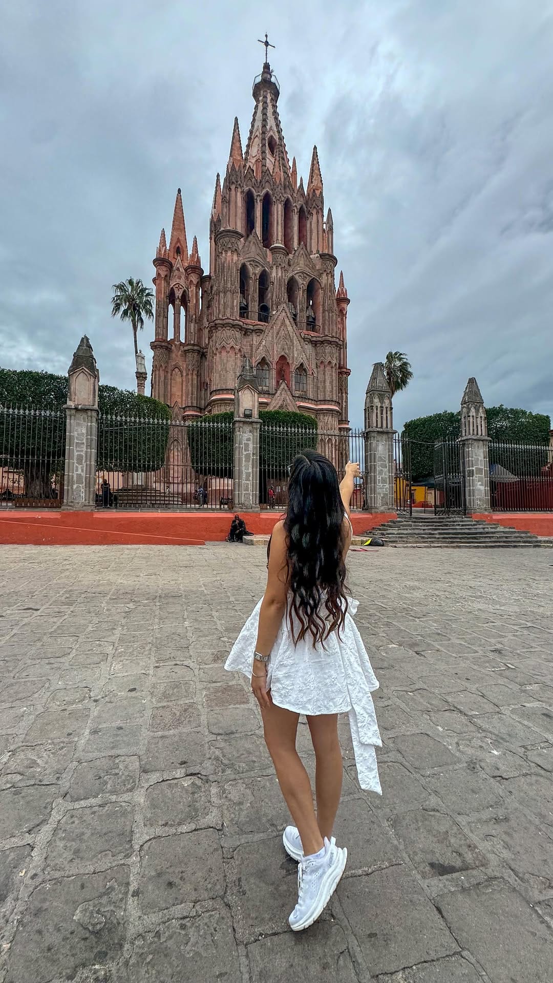 Post 9 by Aly Villegas on Instagram (video)