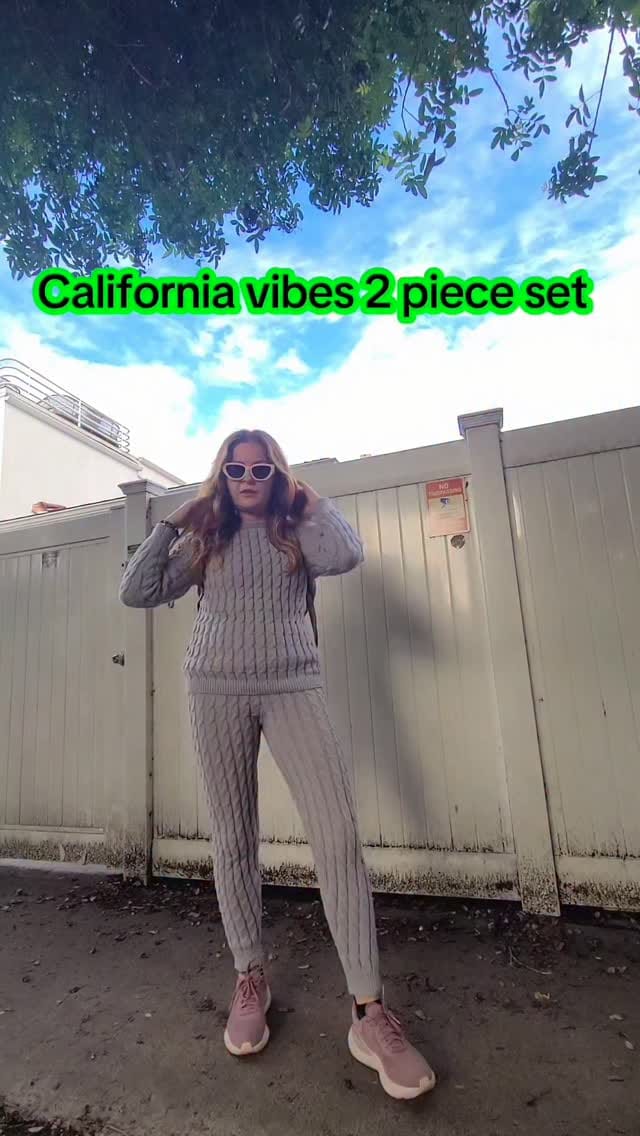 Post 3 by Jules K on Instagram (video)