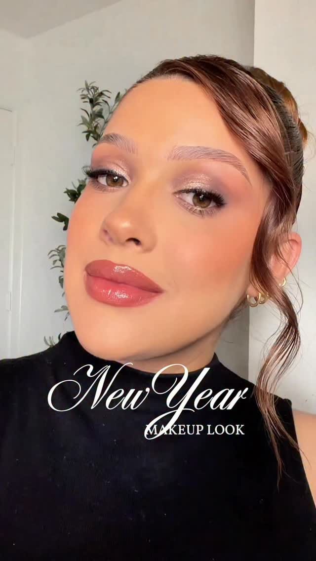 Post 6 by Fabiana Velasquez / houston content Creator on Instagram (video)