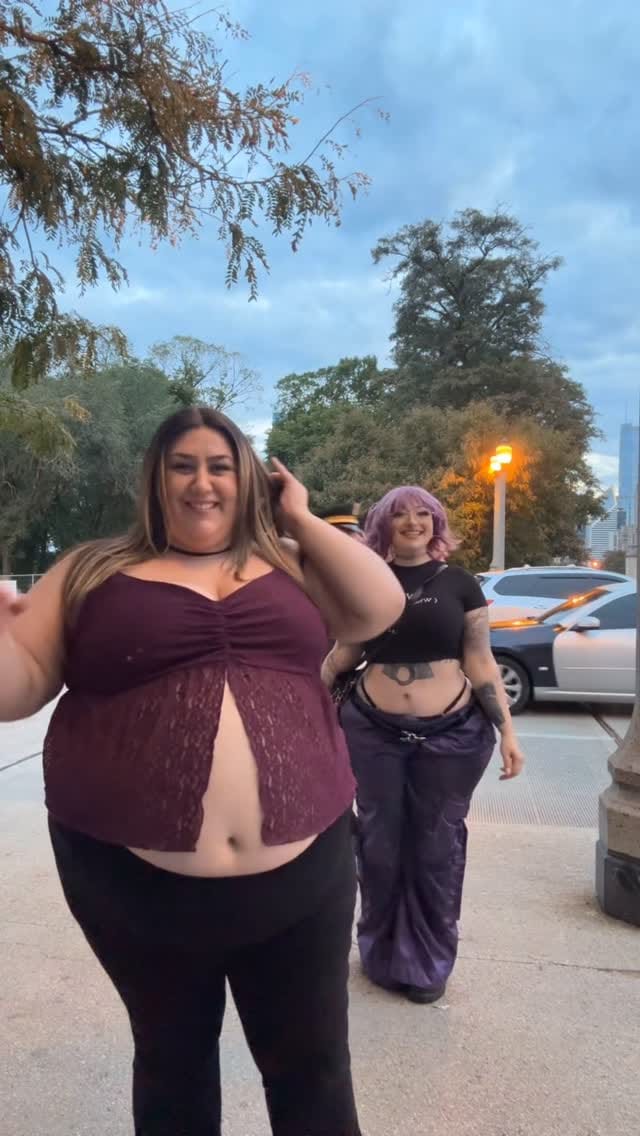 Post 4 by 🎀Layla May🎀 on Instagram (video)