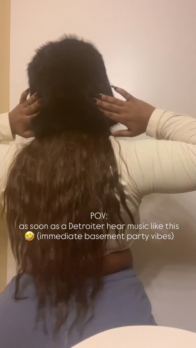 Post 6 by Caliana on Instagram (video)