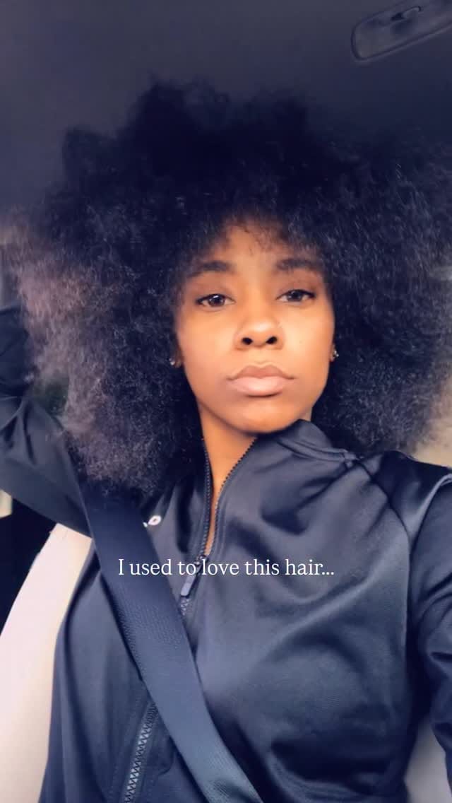 Post 1 by 𝐊𝐌𝐎𝐍𝐈𝐈𝐐𝐔𝐄 on Instagram (video)