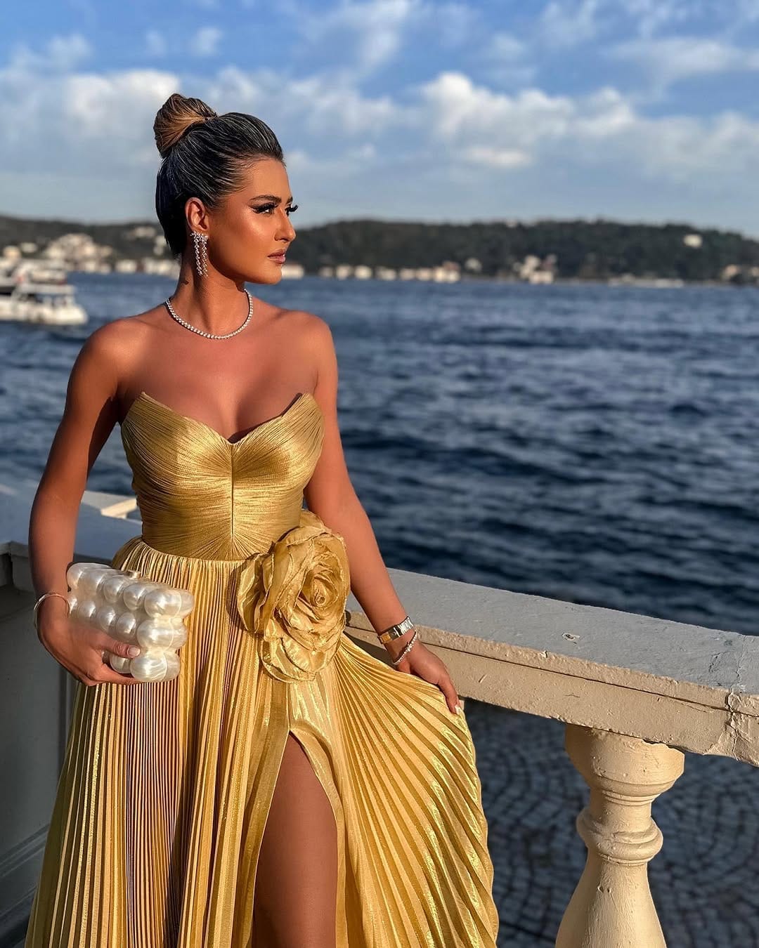 Post 9 by Parisa Peyroedin on Instagram (carousel)