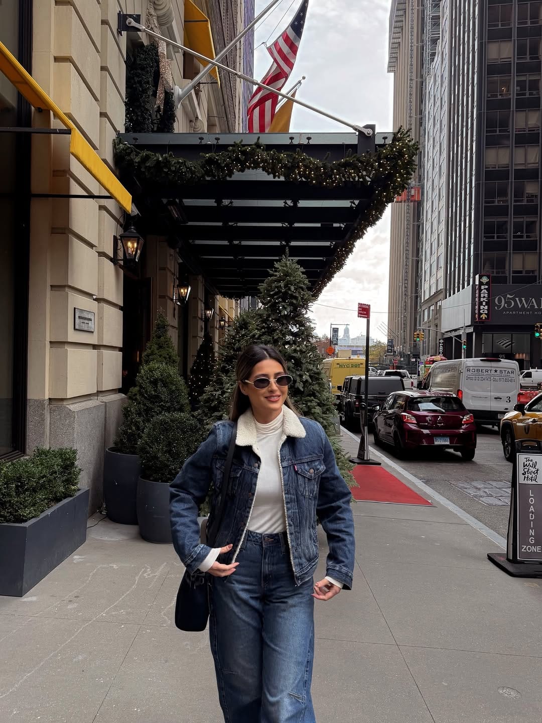 Post 2 by Parisa Peyroedin on Instagram (carousel)