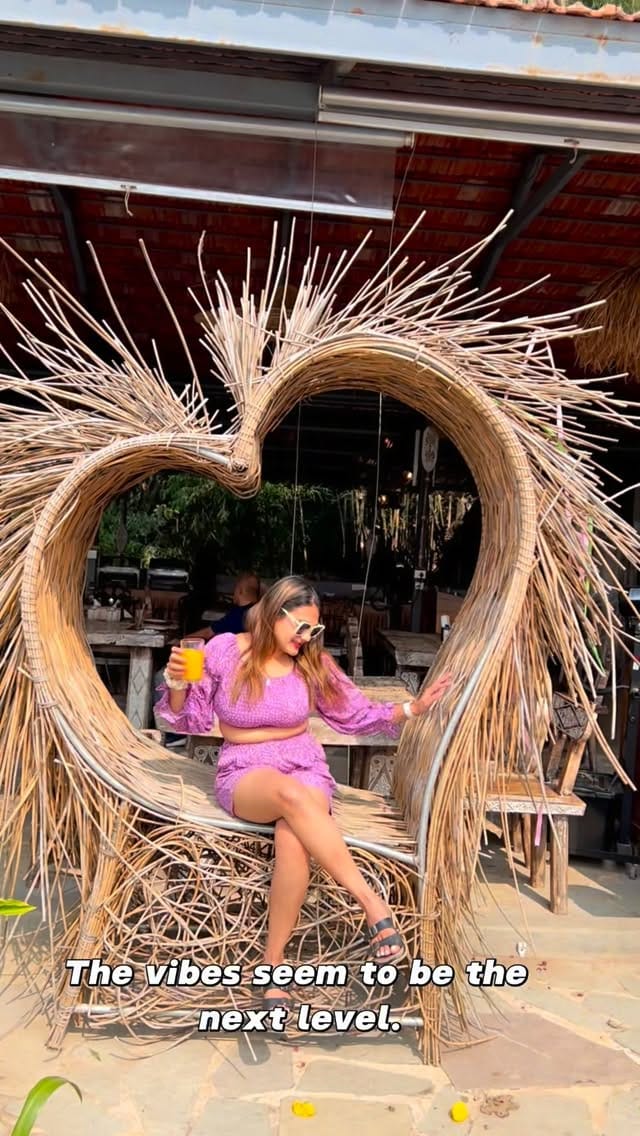 Post 5 by Isha Pune influencer & Disha US influencer on Instagram (video)