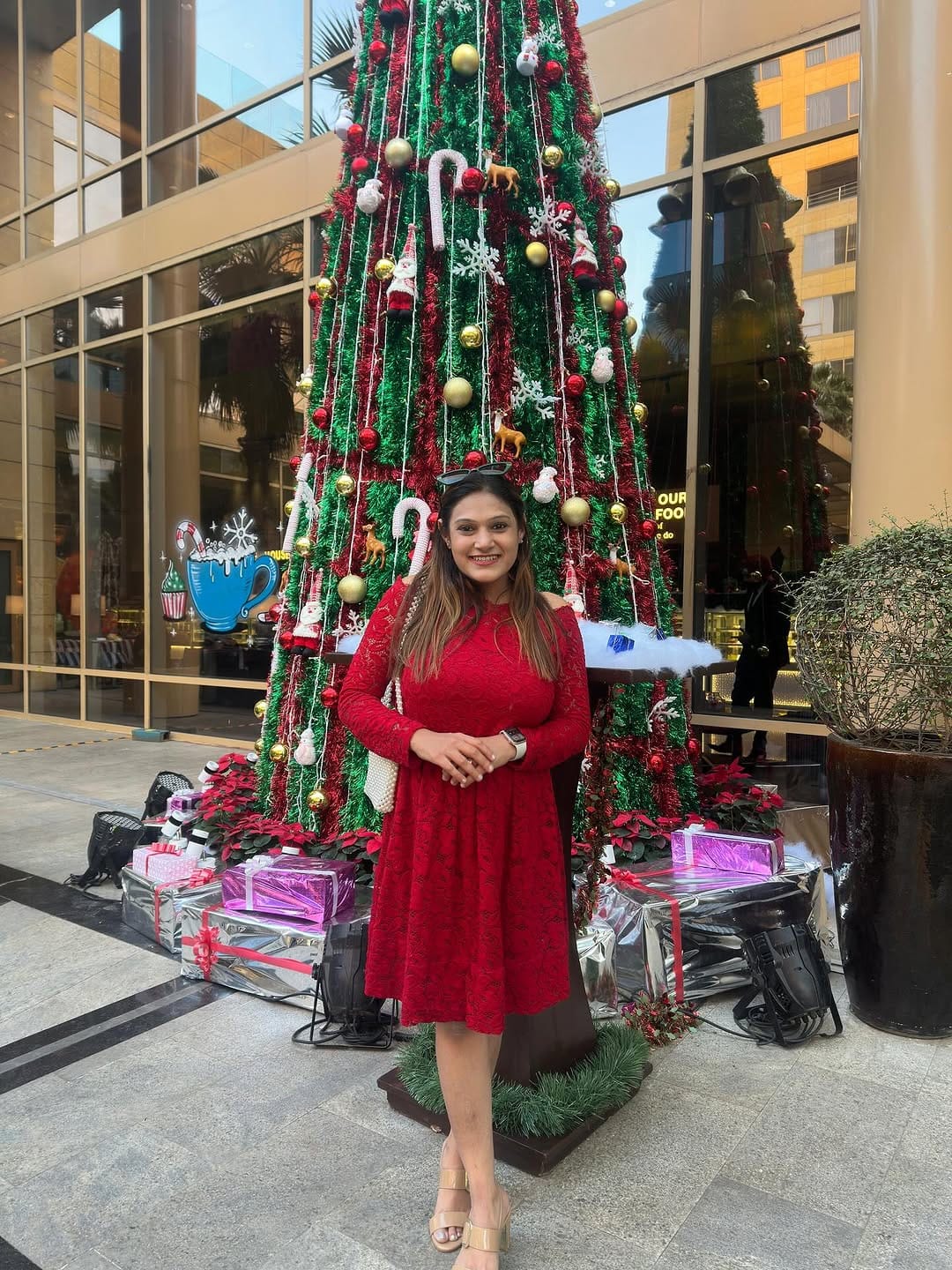 Post 7 by Isha Pune influencer & Disha US influencer on Instagram (carousel)