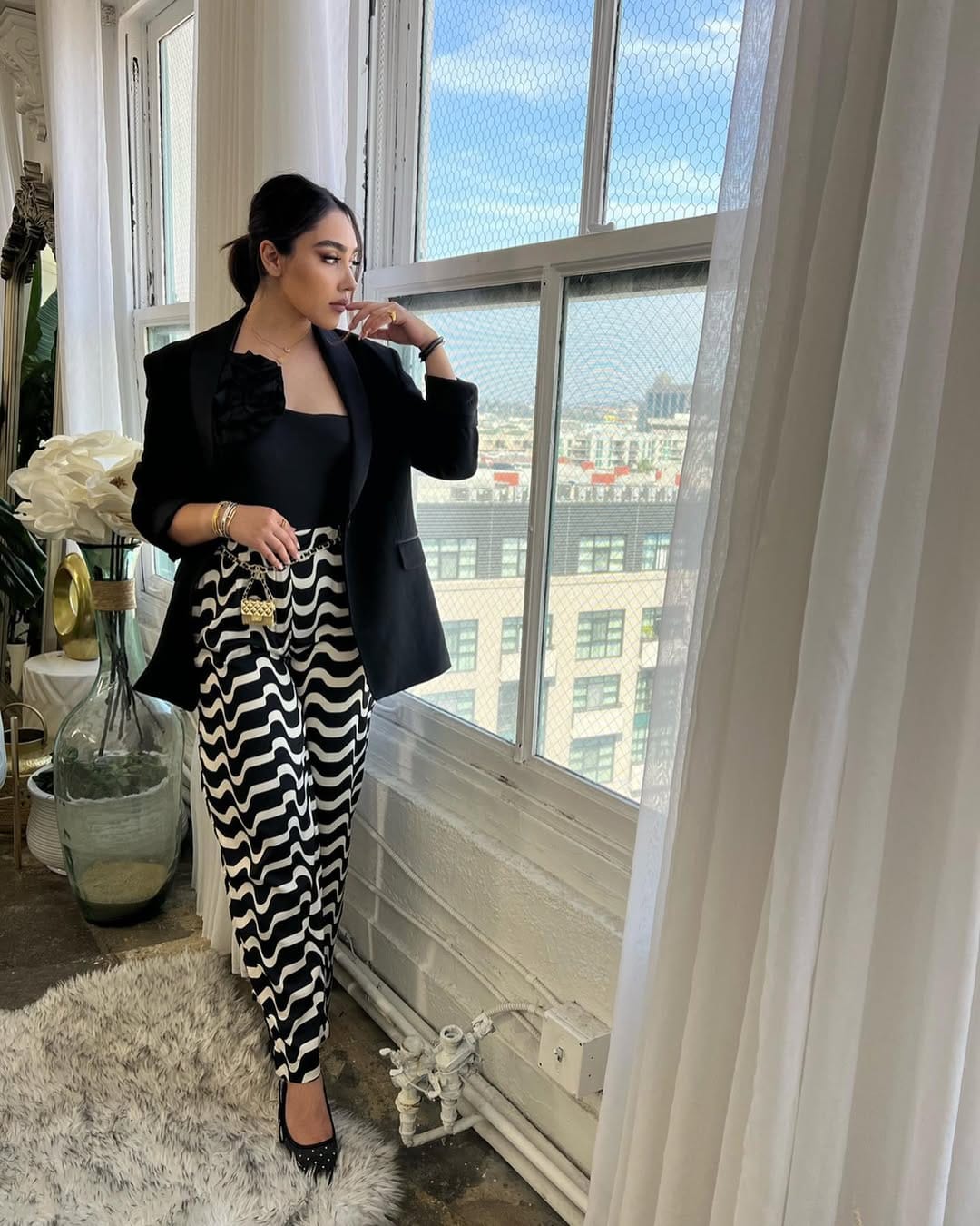 Post 7 by J&G_ The OC Fashion Bloggers on Instagram (carousel)
