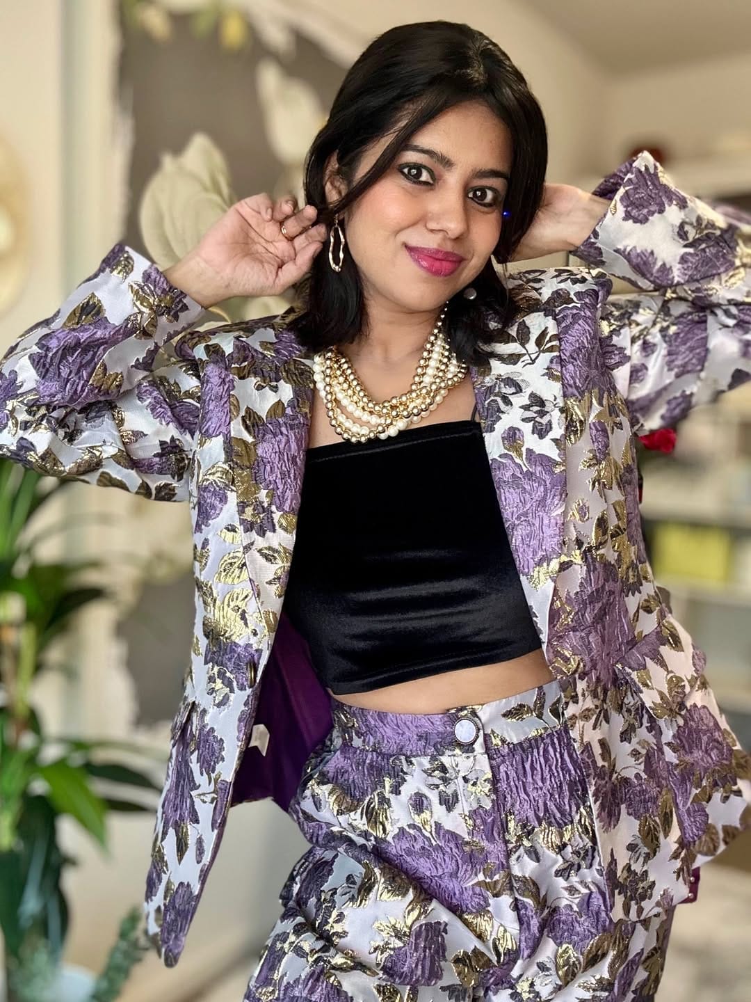 Post 6 by Anu  | lifestyle |UGC| fashion blogger🦋 on Instagram (carousel)