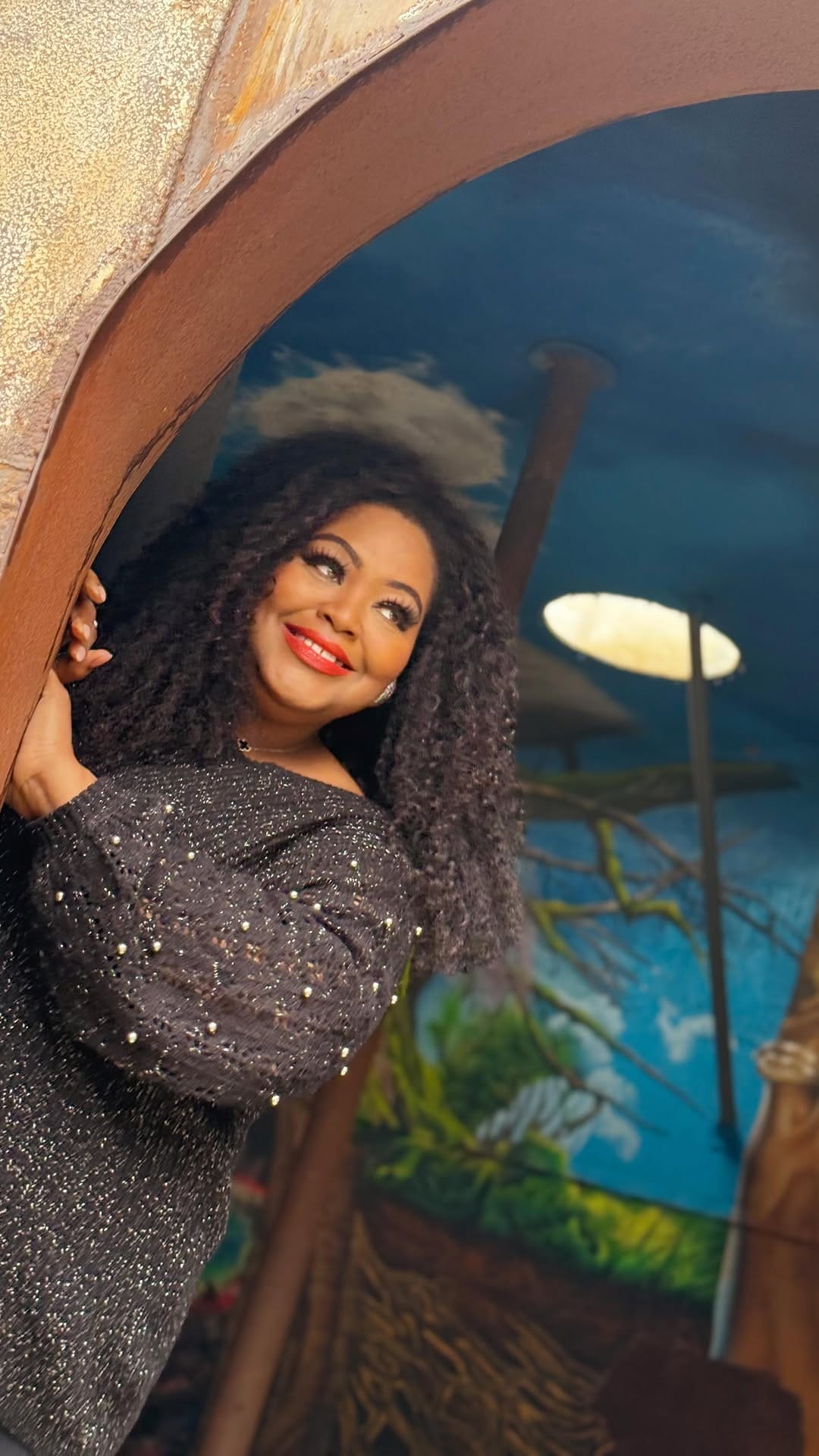 Post 6 by Nikka Shae | Oh! Nikka on Instagram (video)