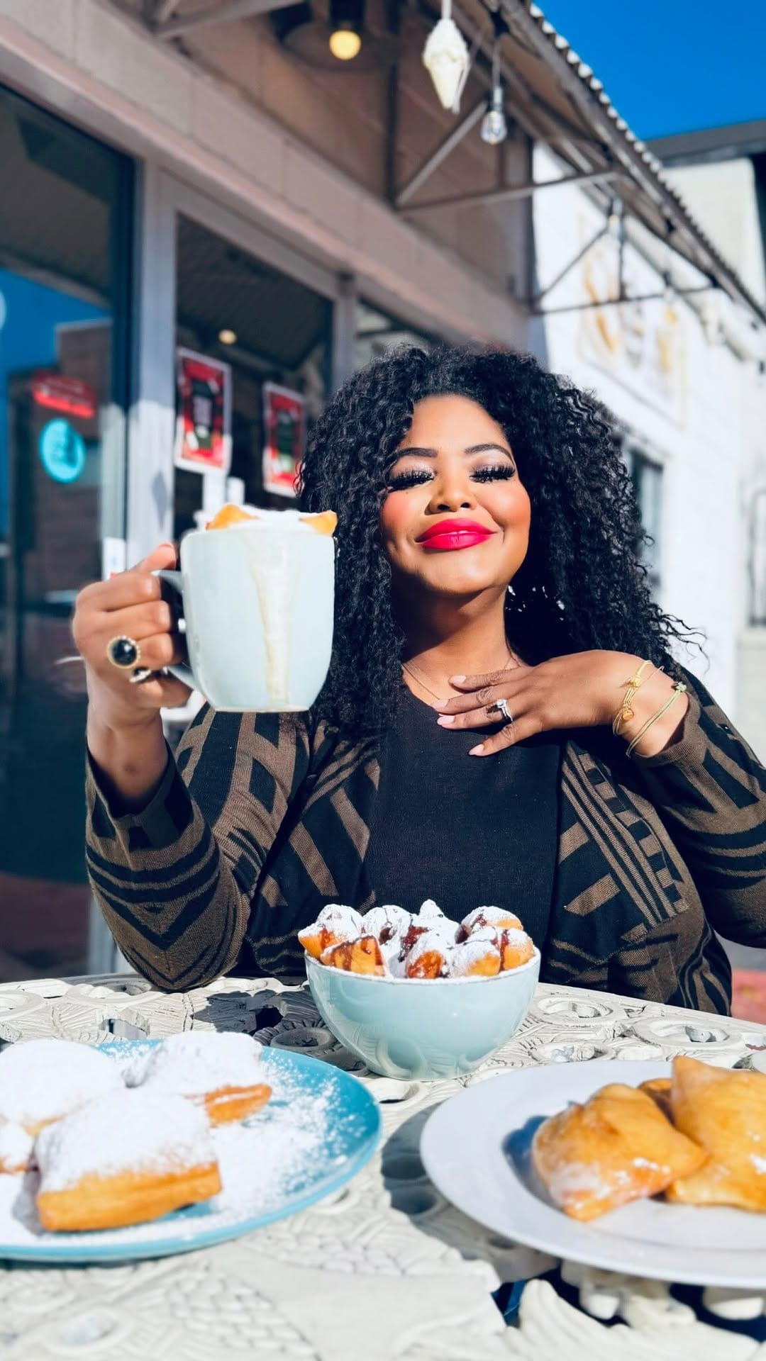 Post 4 by Nikka Shae | Oh! Nikka on Instagram (video)