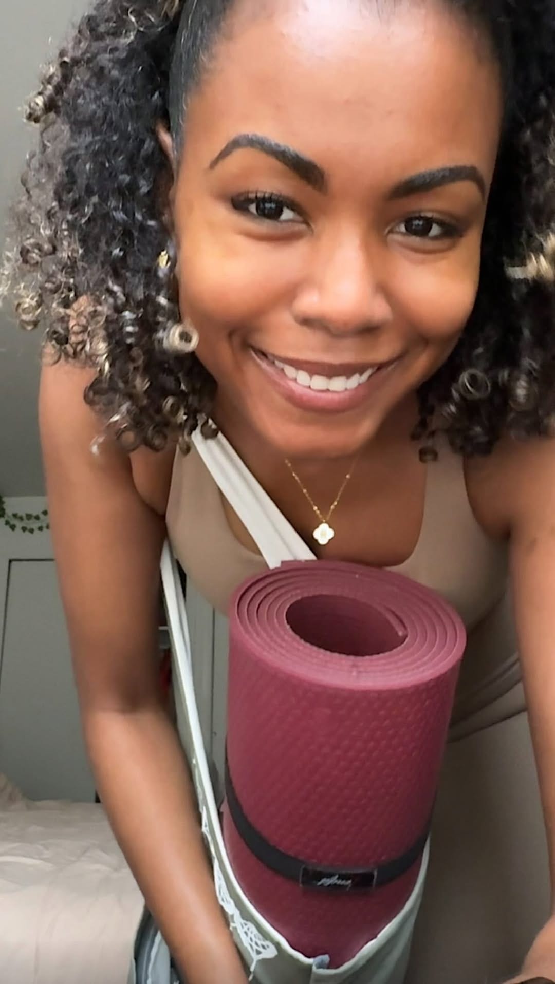 Post 3 by Jem  |  Hair Beauty Lifestyle on Instagram (video)