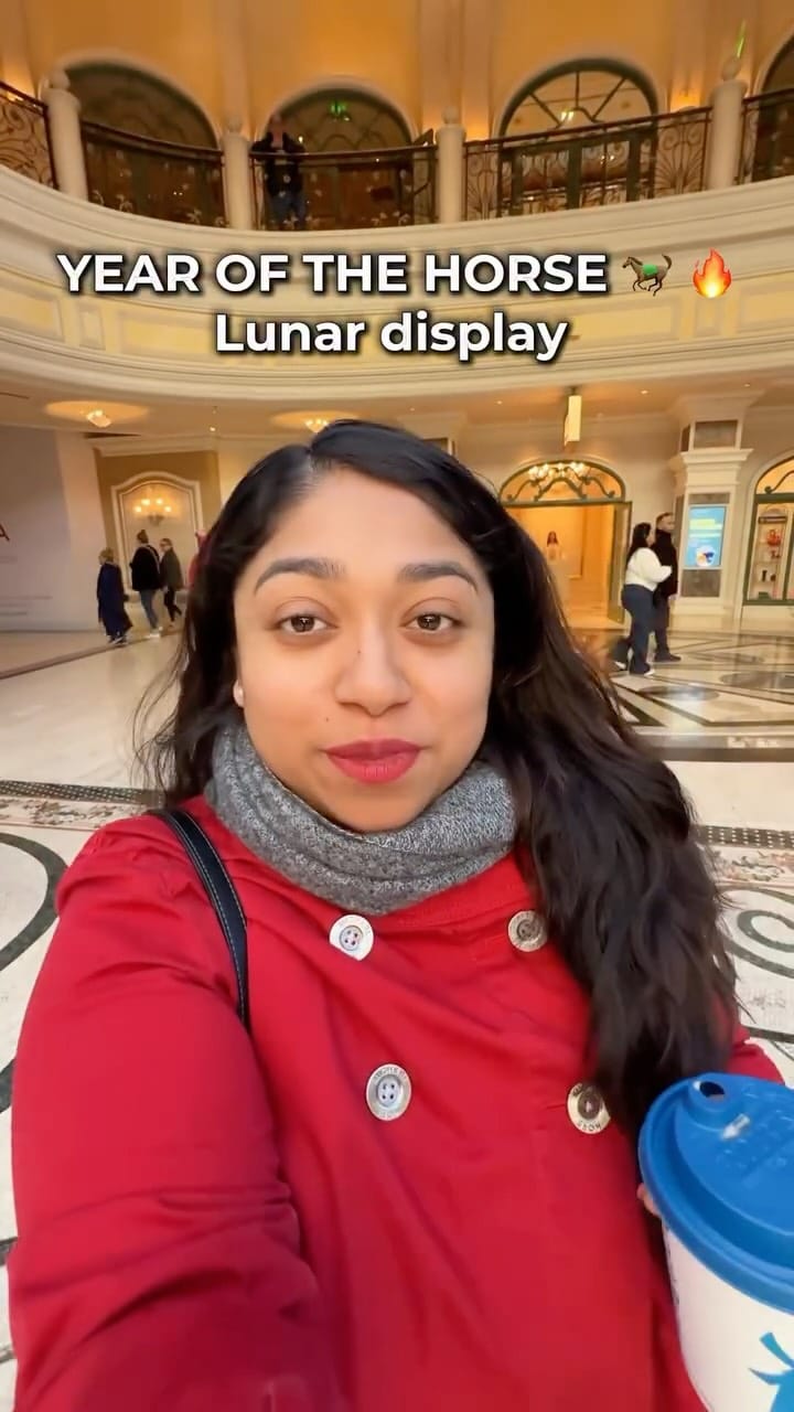 Post 3 by Velia Aurora on Instagram (video)