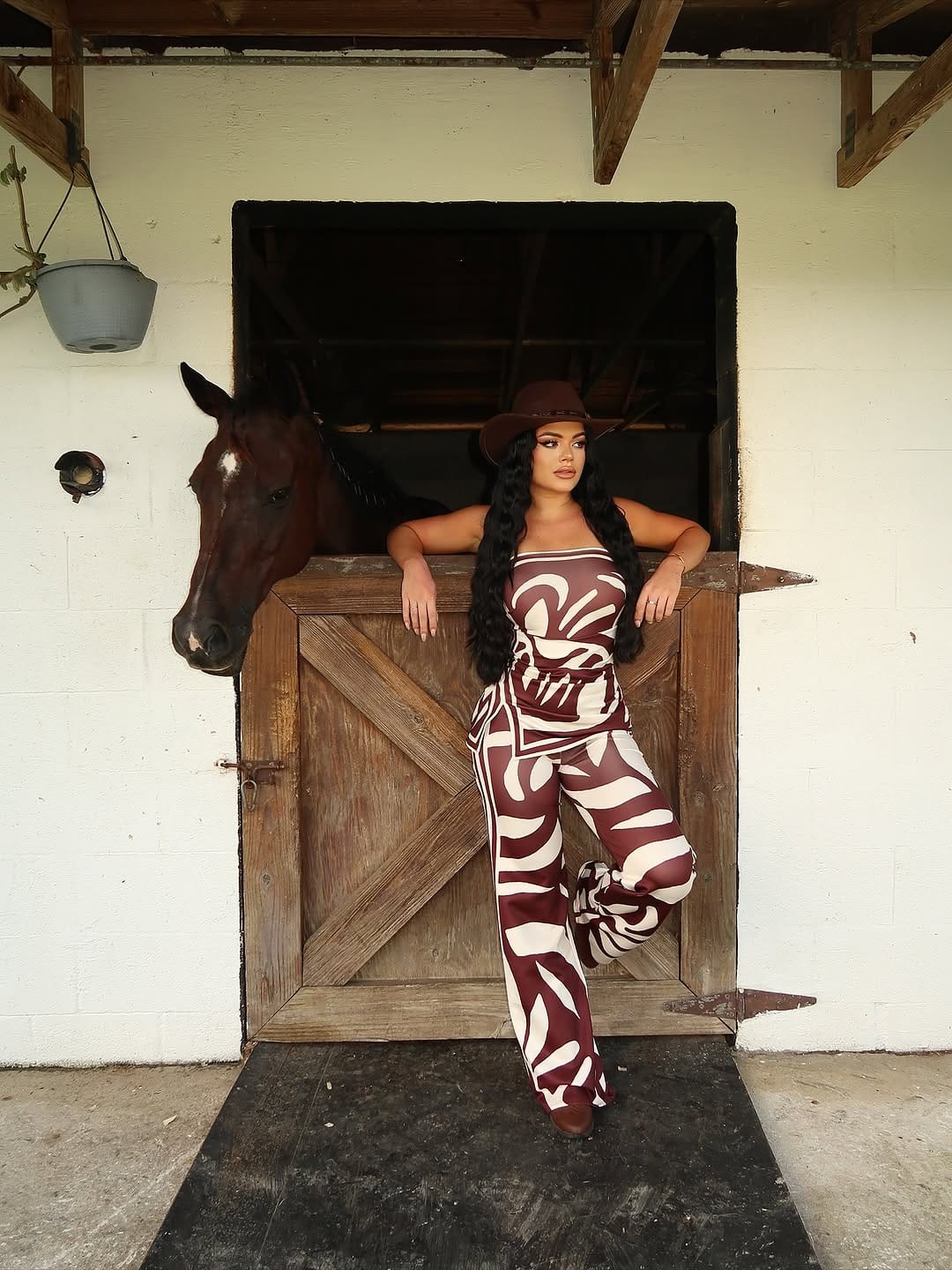 Post 9 by Dayanna Comas on Instagram (carousel)