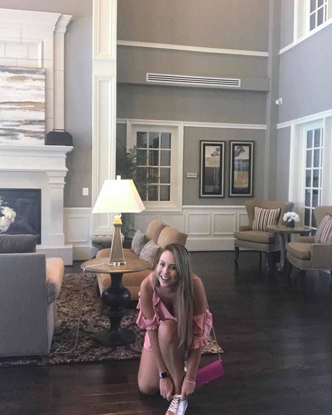 Post 10 by Cami on Instagram (image)