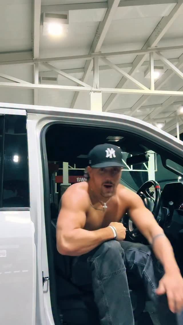 Post 10 by Gavin Kernstine on Instagram (video)