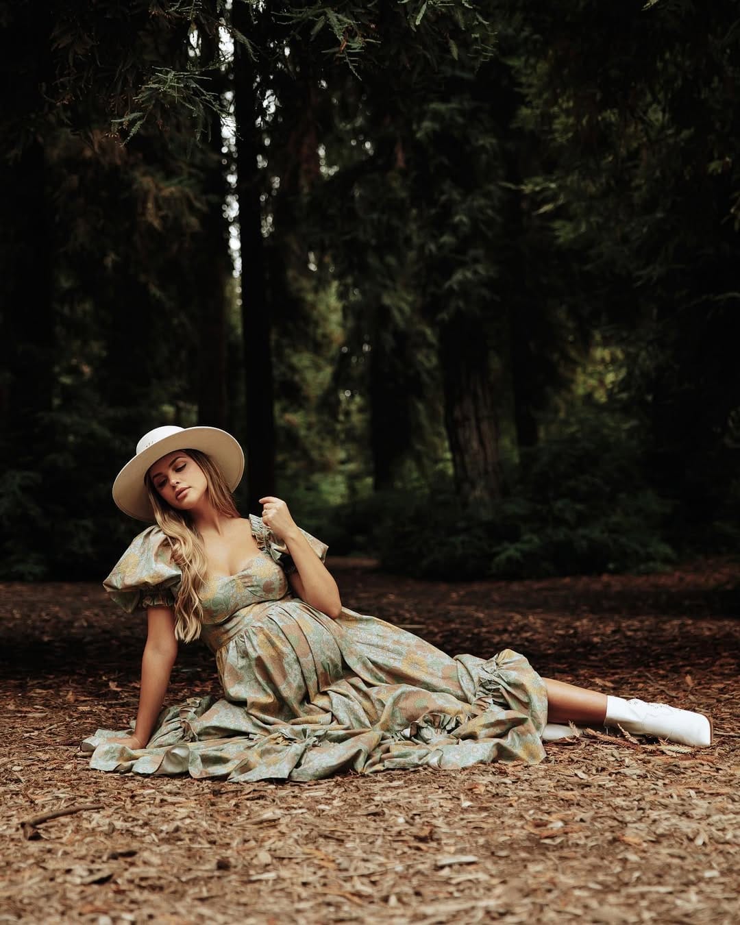 Post 6 by Marina Laswick on Instagram (carousel)