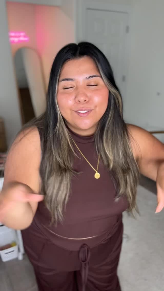 Post 8 by Mariela Lucena on Instagram (video)