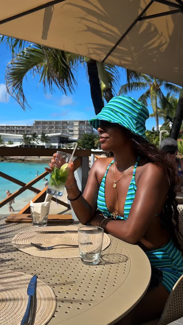Post 2 by SHANEICE CRYSTAL on Instagram (video)
