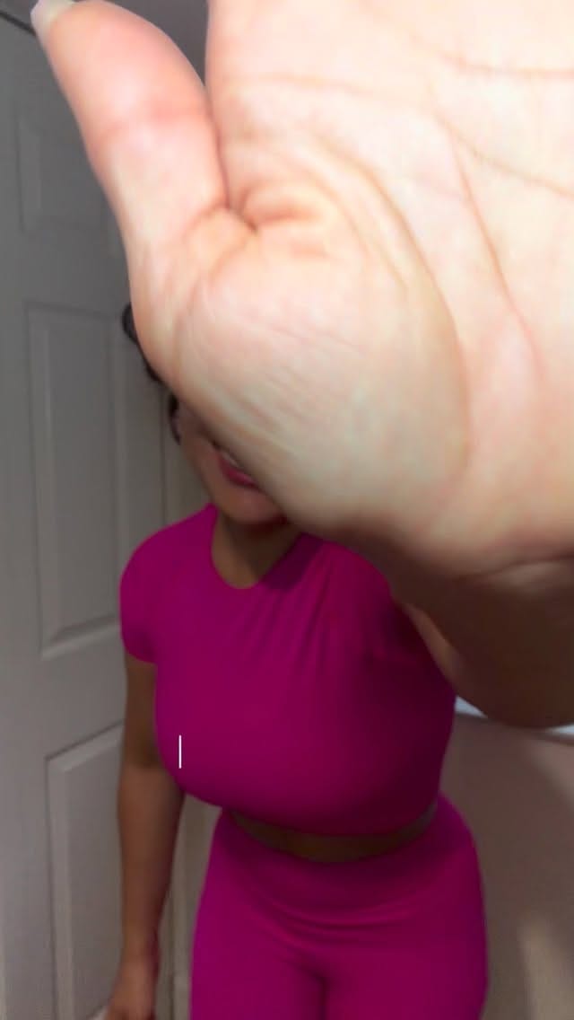 Post 1 by 𝘚𝘩𝘢𝘳𝘪 𝘔𝘪𝘦𝘴𝘦𝘴 • 𝘊𝘰𝘯𝘵𝘦𝘯𝘵 𝘊𝘳𝘦𝘢𝘵𝘰𝘳 on Instagram (video)