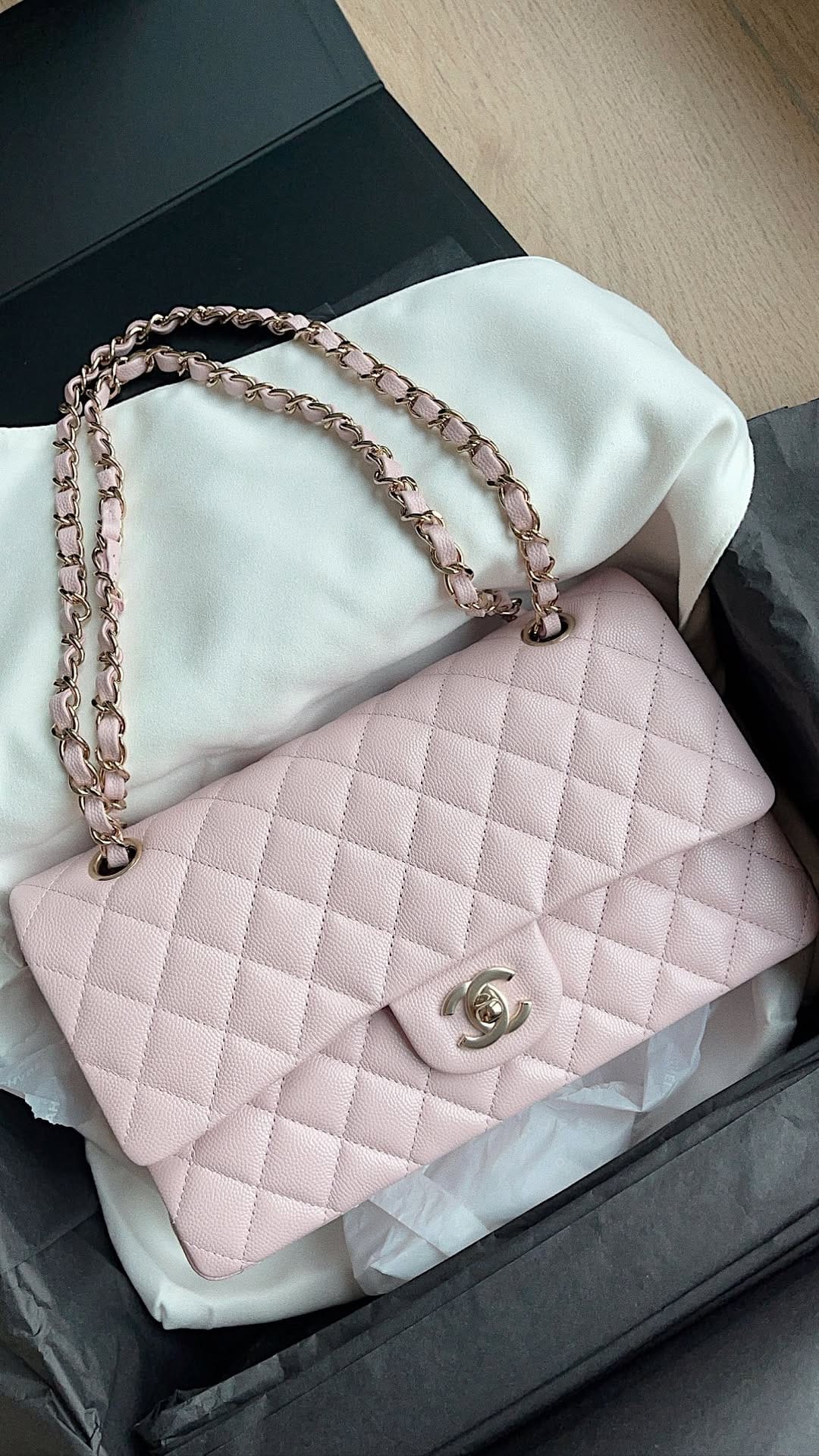 Post 7 by Deniz Selin Libonati on Instagram (video)