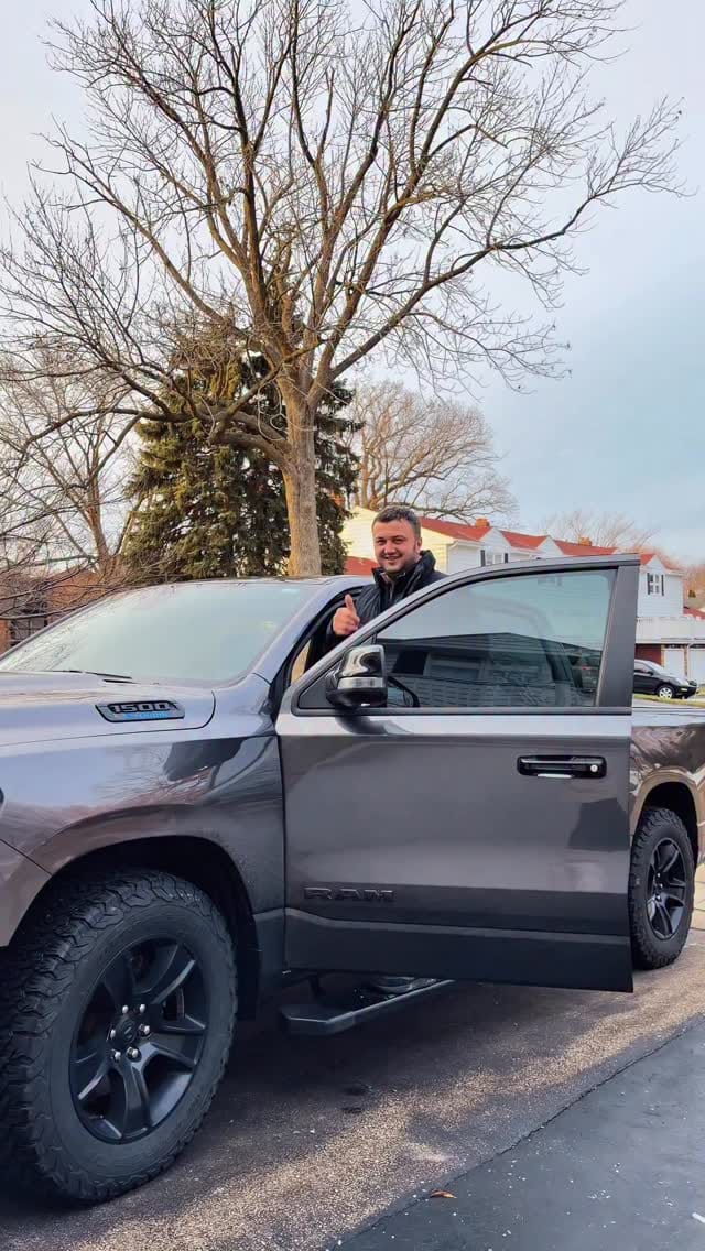Post 2 by Aysim Zaman on Instagram (video)