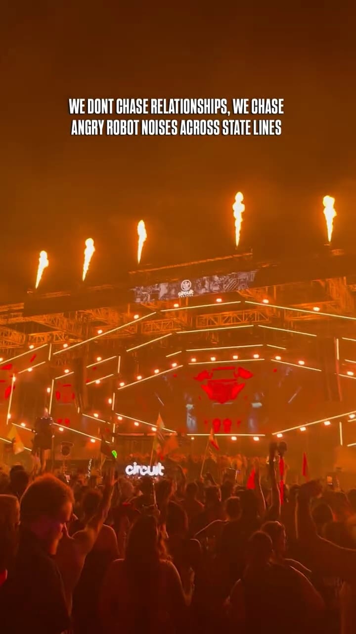 Post 5 by A L E X Y on Instagram (video)