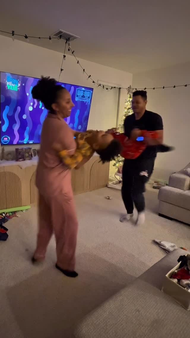 Post 6 by BIANCA RENEE on Instagram (video)