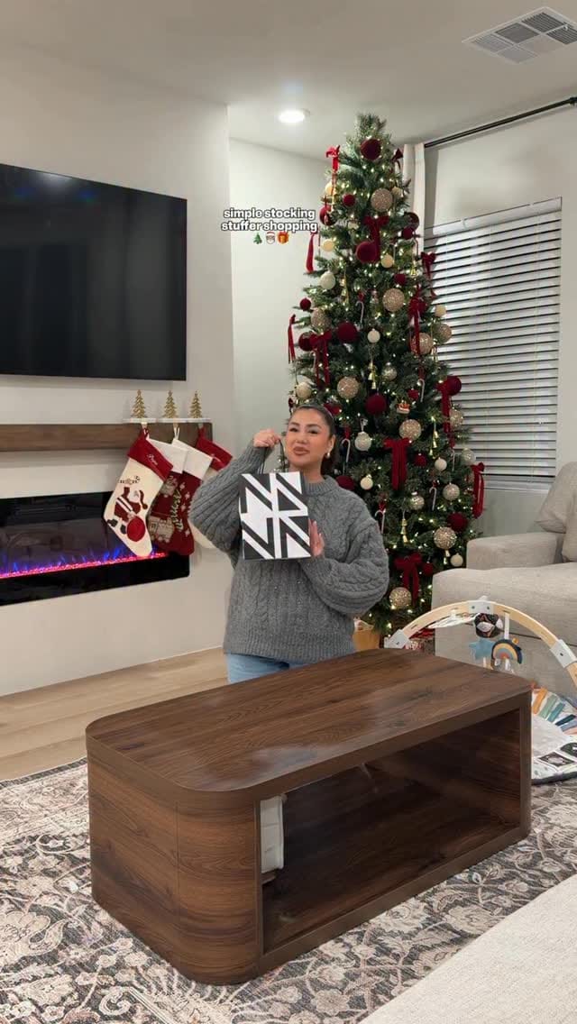 Post 6 by @gracielavx on Instagram (video)